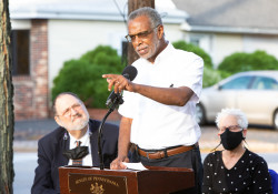 October 14, 2021: Sen. Haywood invited local civic and religious leaders to a Love Your Neighbor Rally last night outside his district office in Roslyn.